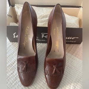 Never worn Salvatore Ferragamo vintage tassel heels original box